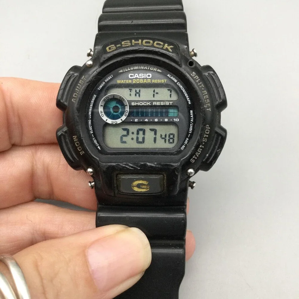 Casio G-Shock DW-9025 Mens Watch 44mm Gray Digital Black Resin Sport New Battery
